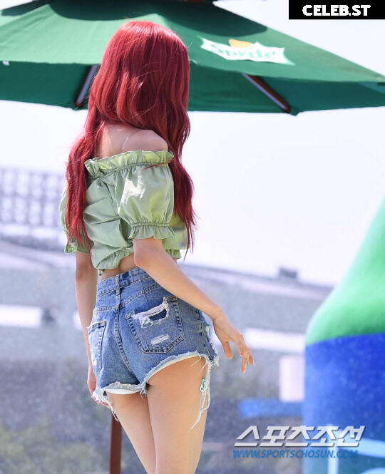 Rosé || Roseanne Park - BLΛƆKPIИK ( BLACKPINK ) Image 12549695