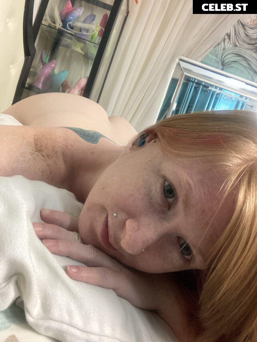 Ruby Vulpix Image 12518097