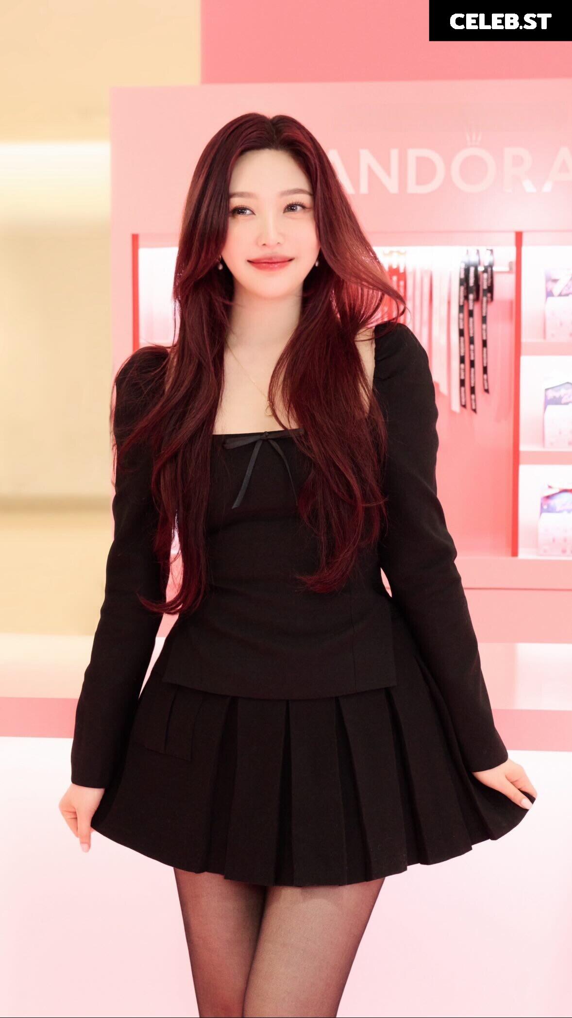 Park Soo-young (Joy - Red Velvet) Image 12517022