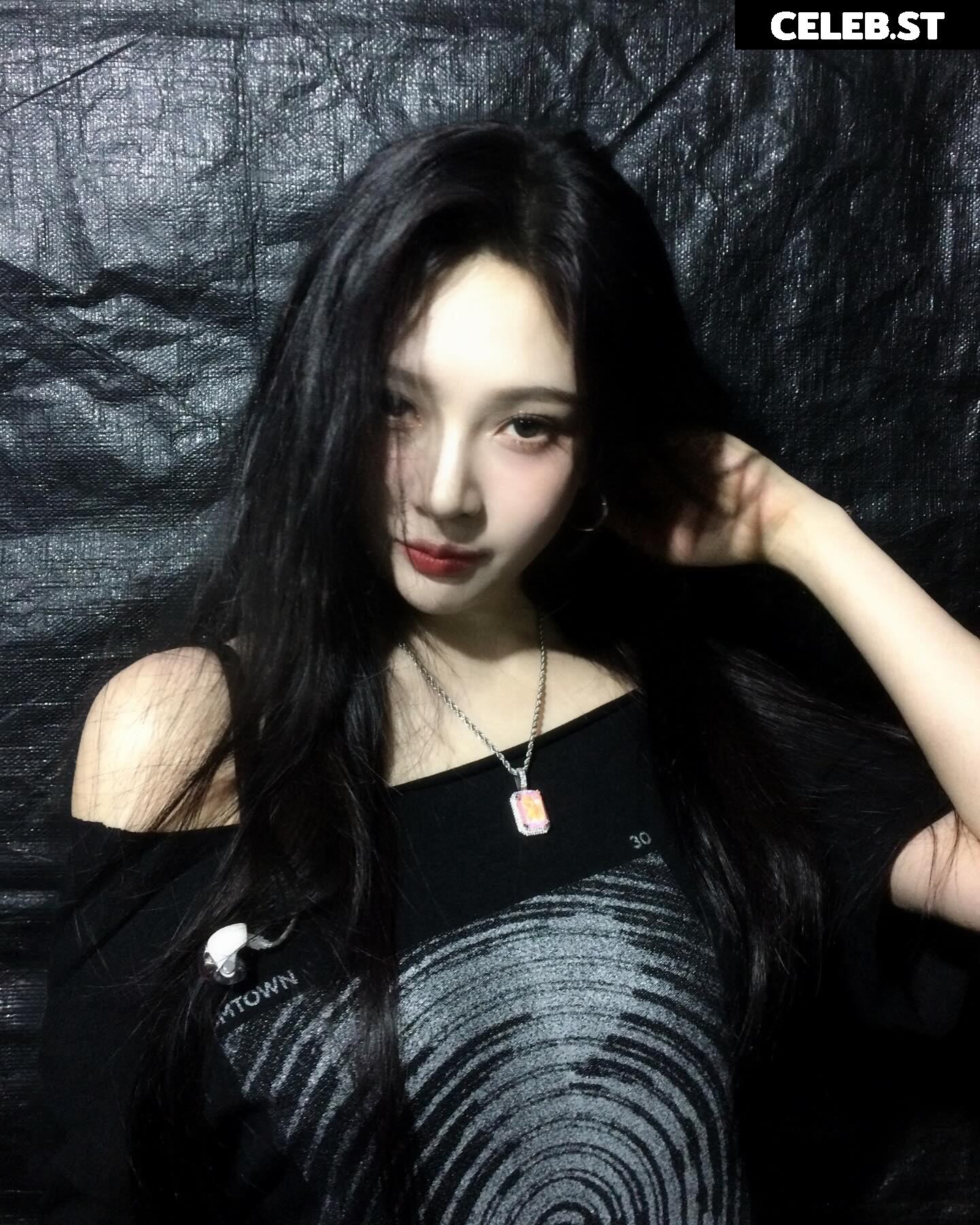 Park Soo-young (Joy - Red Velvet) Image 12517053