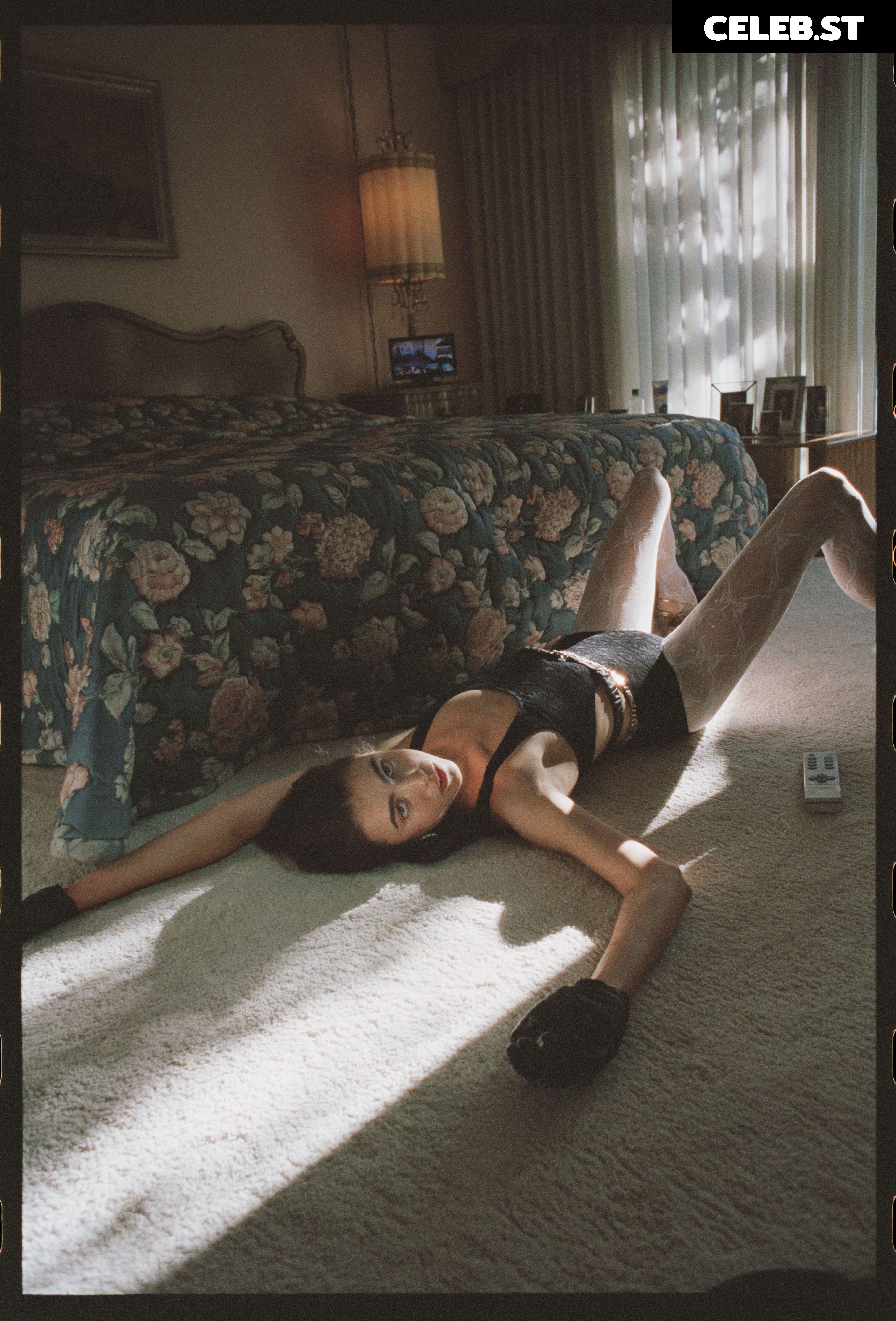 Margaret Qualley Image 12516857