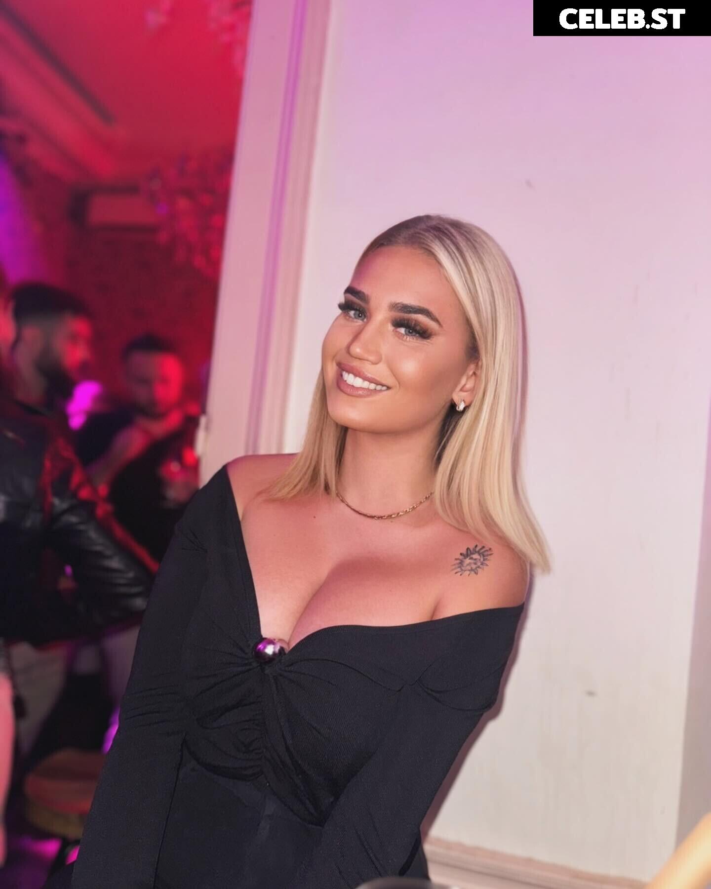 Lucie Gaumont Image 12524603