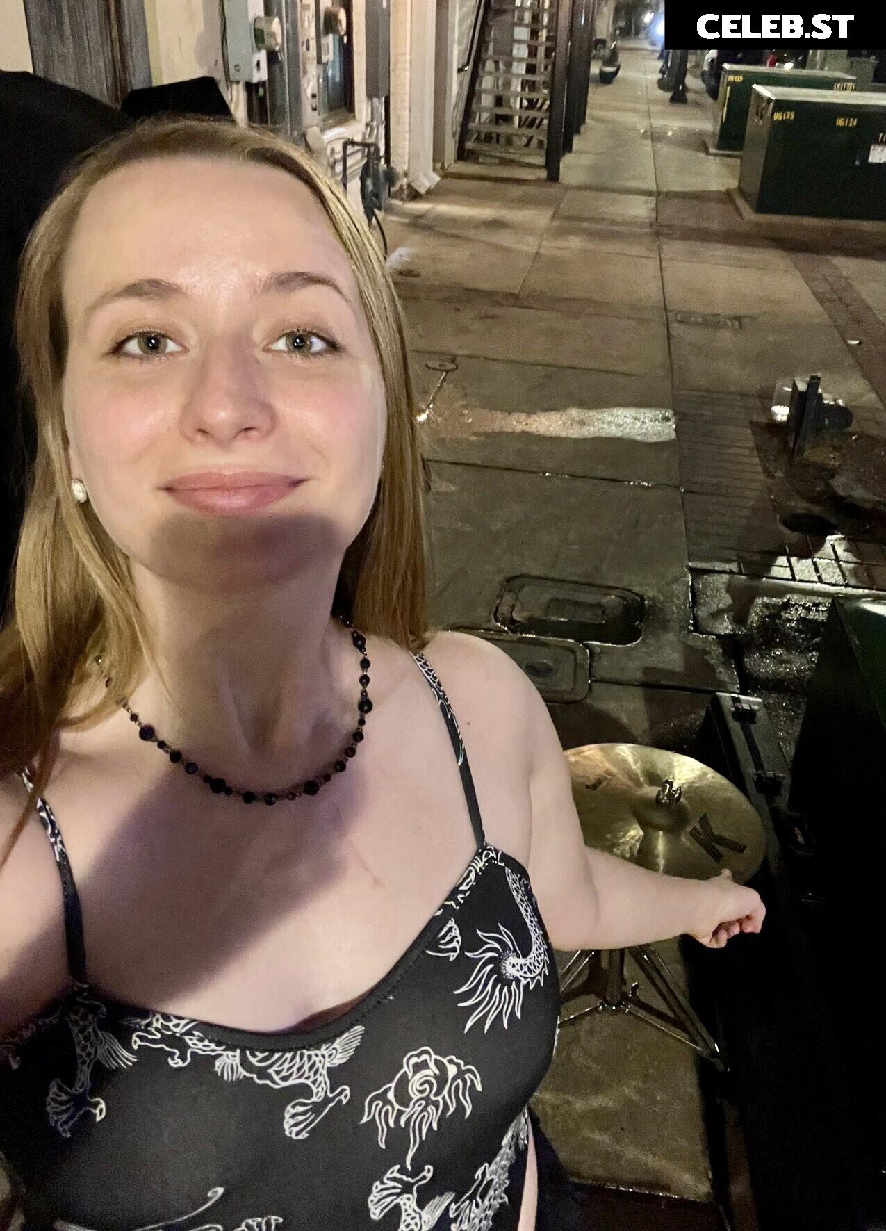 Alanis King | alanisnking Image 12524646