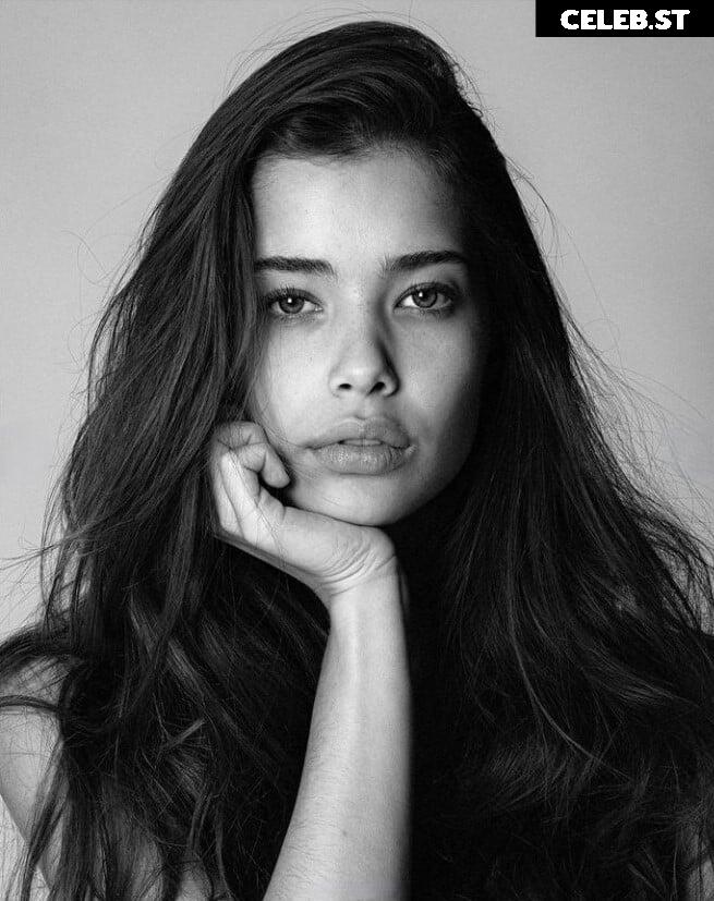 Carolina Azevedo Image 12526774
