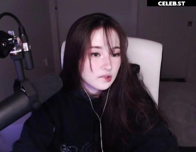 Tinakitten Image 12521430