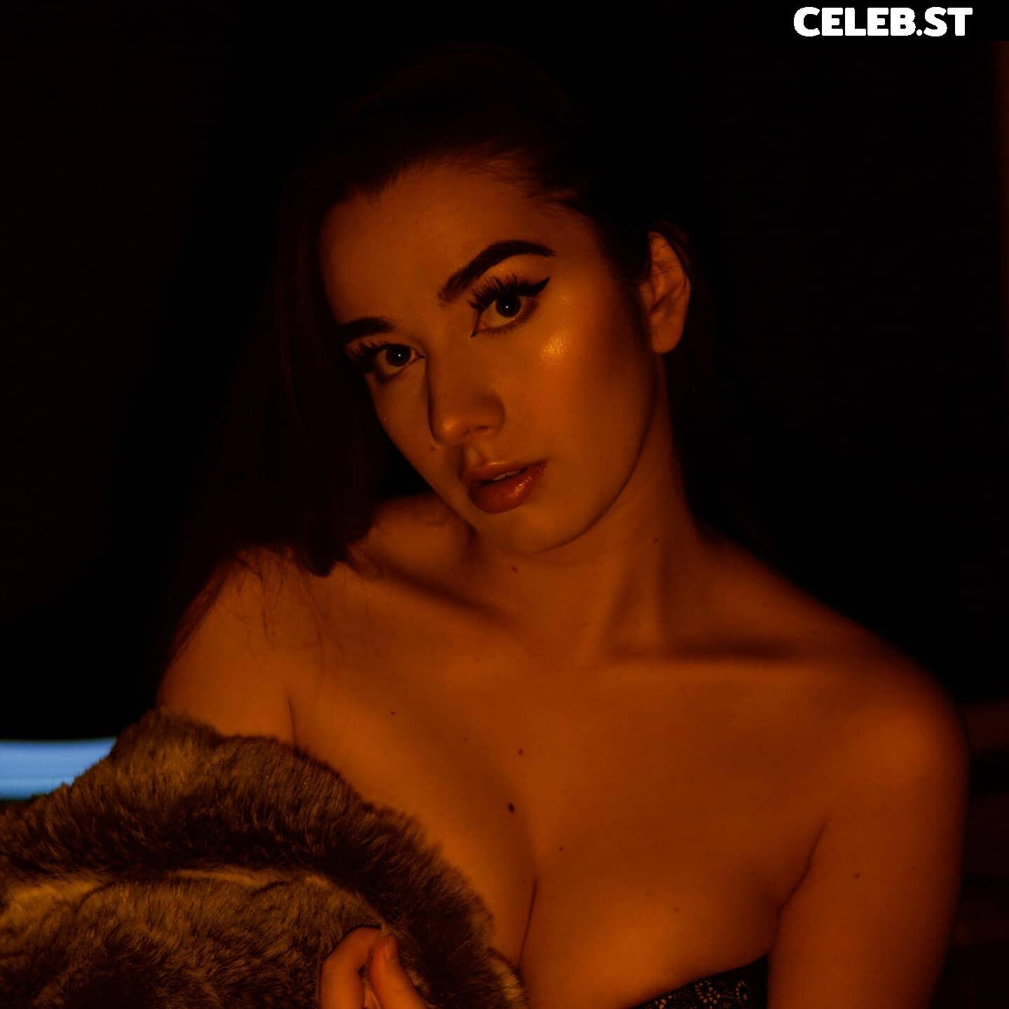 Miss Mikkaa / missmikkaa Image 12521389