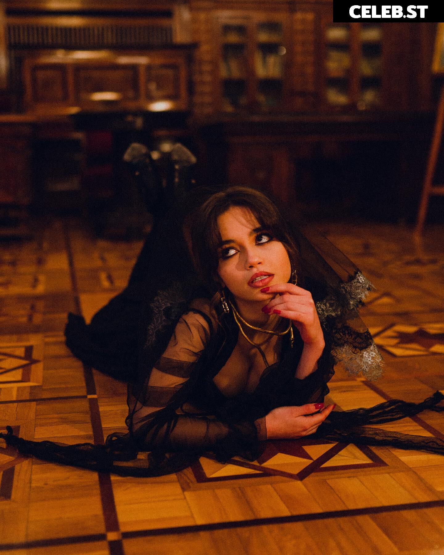 Sofia Chernasova / chernasova.sofia / soniachrn / Чернасова Софія Image 12520646