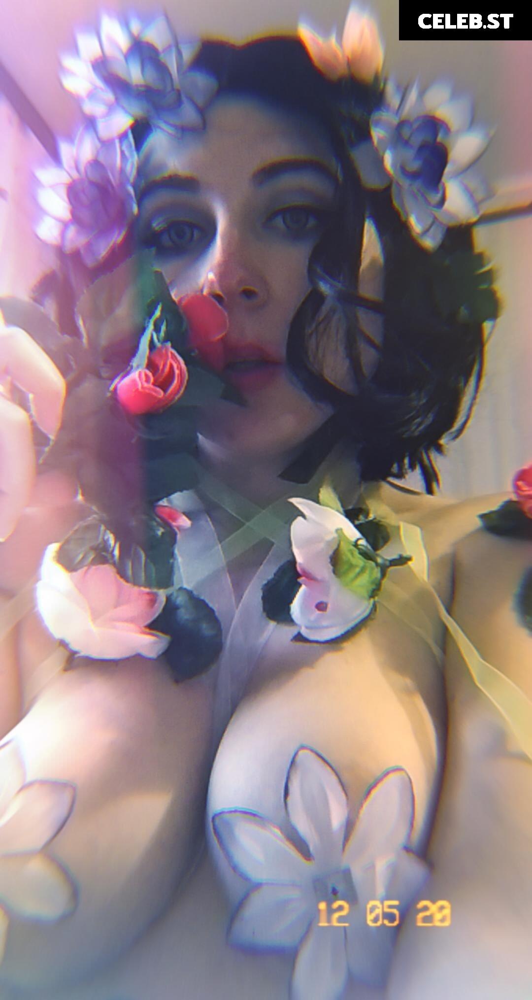 Mikocosplay/marymoor/miko_cosplay Image 12520303