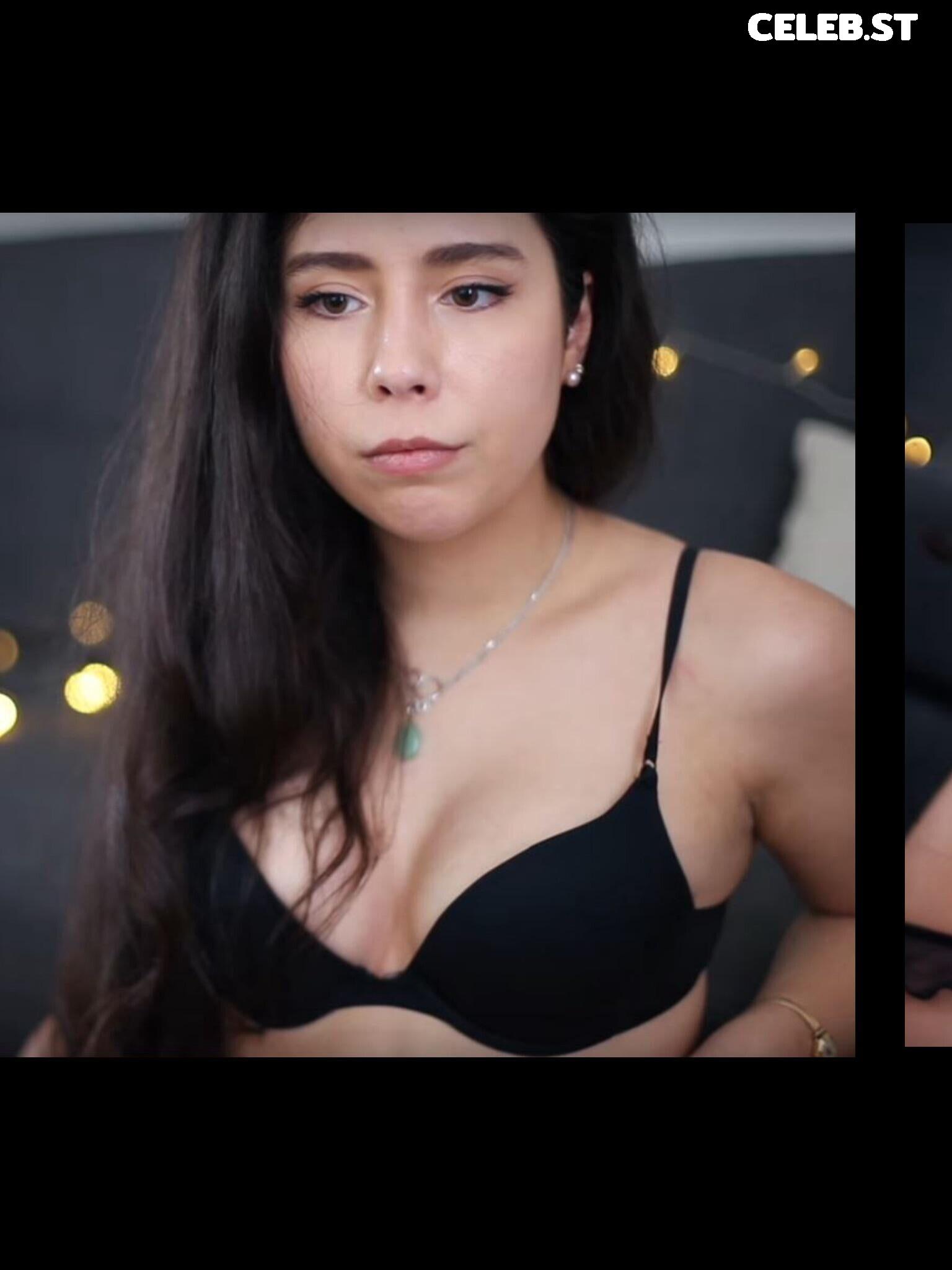 Charlie Danger / Les Revues du Monde Image 12523150