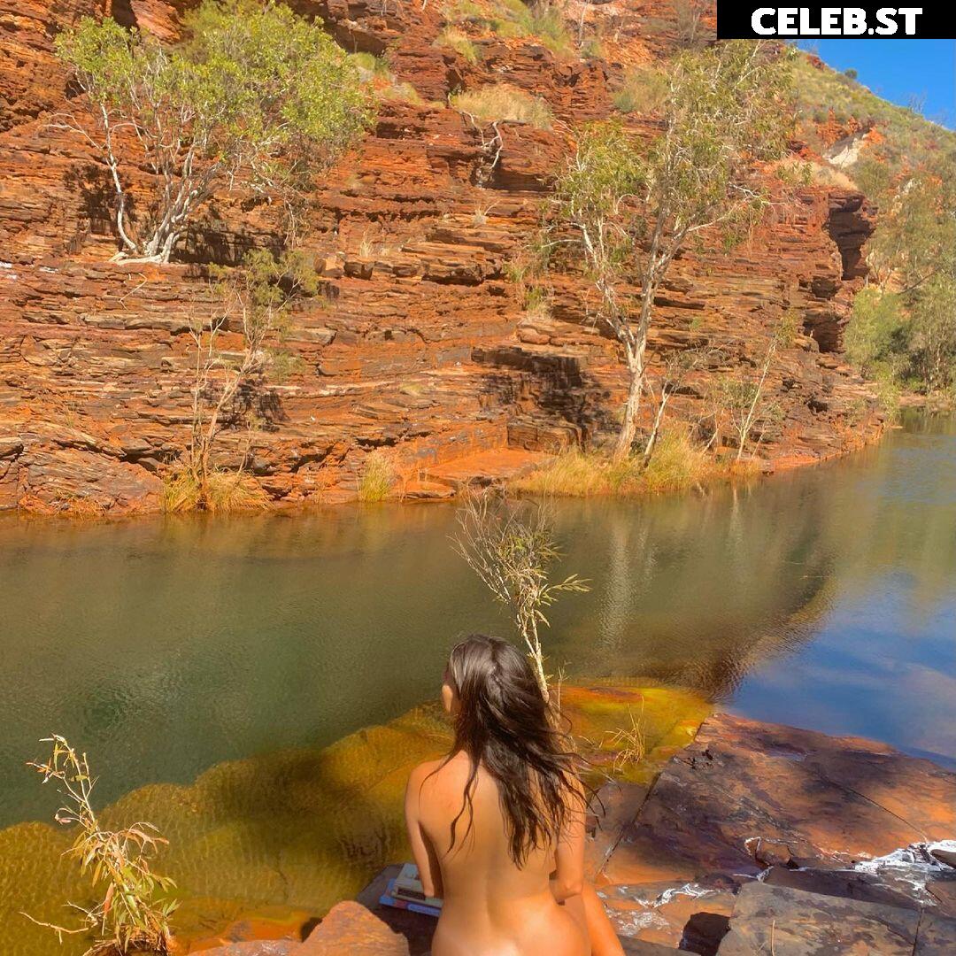 Steph Mandich Image 12522993