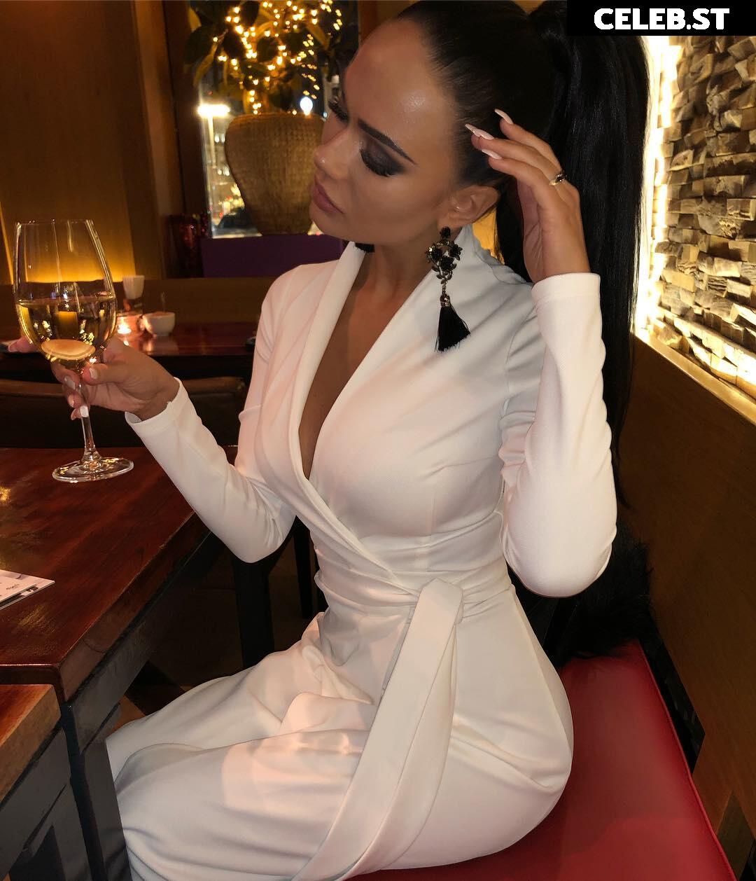 Yana Koshkina Image 12522015