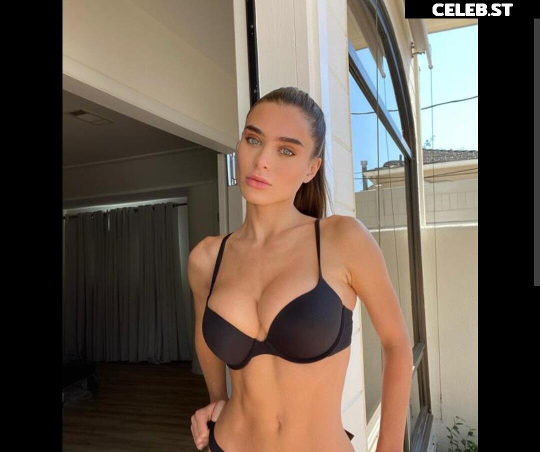 Lana Rhoades Image 1253459