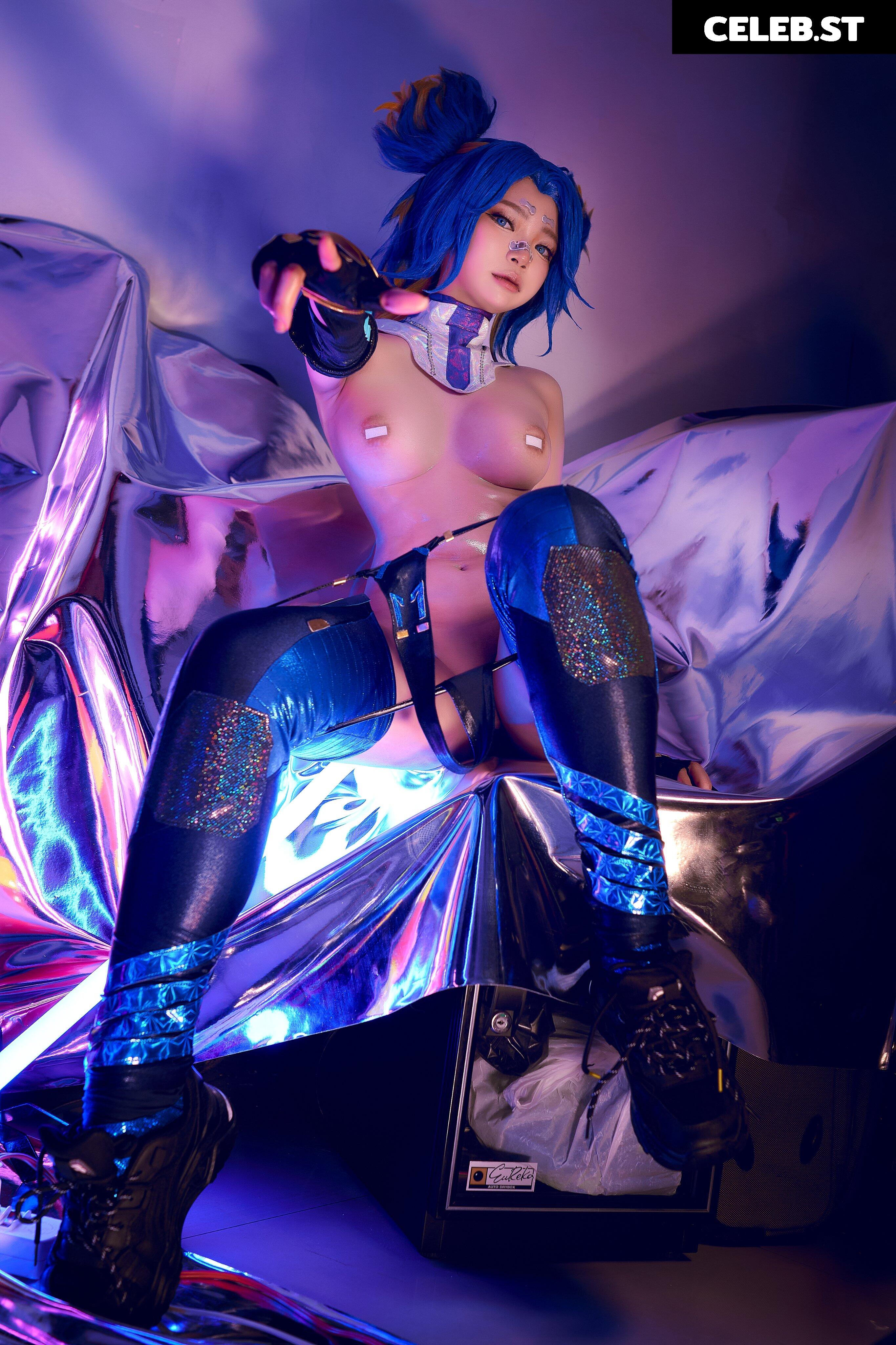 ZinieQ Cosplayer | Zinie Image 12533983