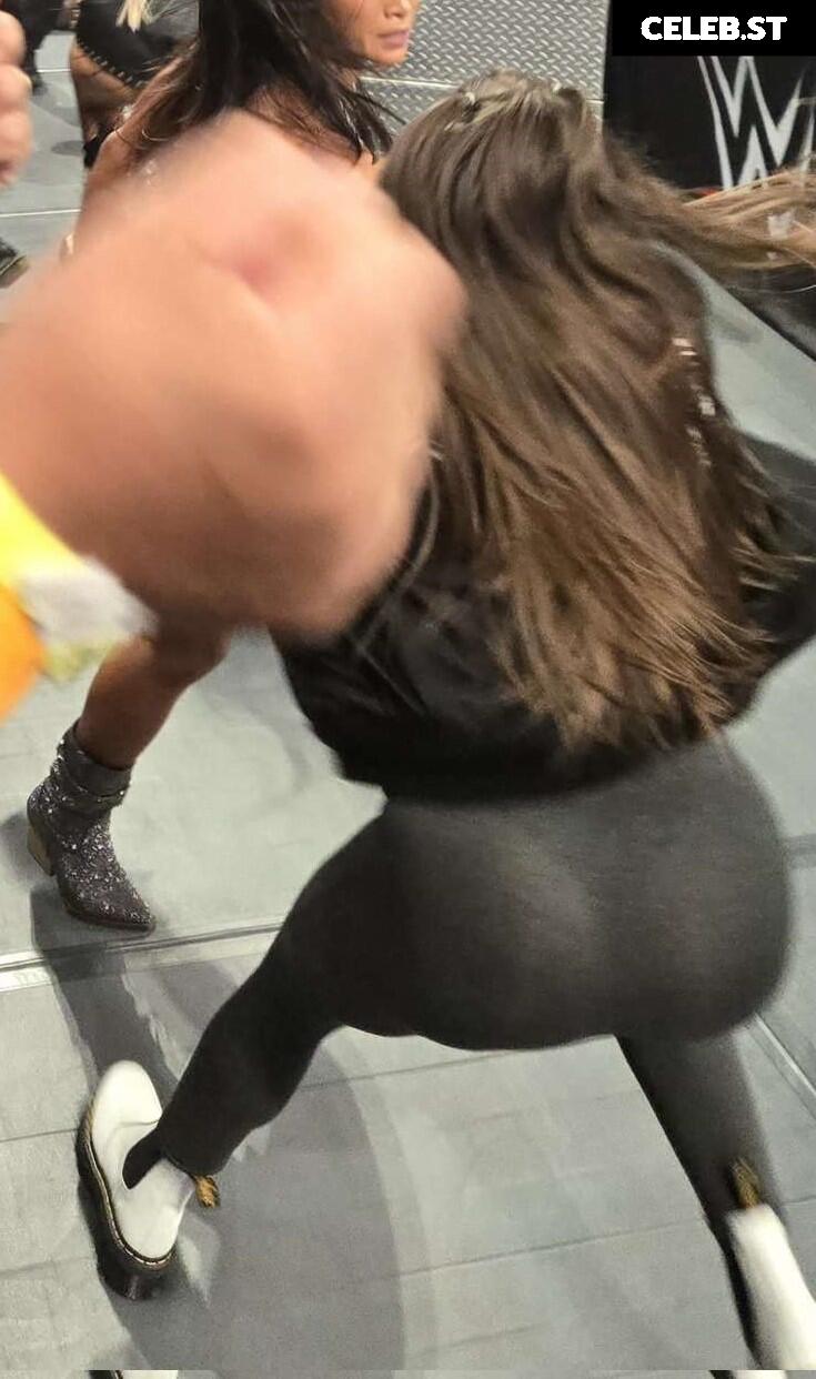 Wren Sinclair / Madi Wrenkowski Image 12532555