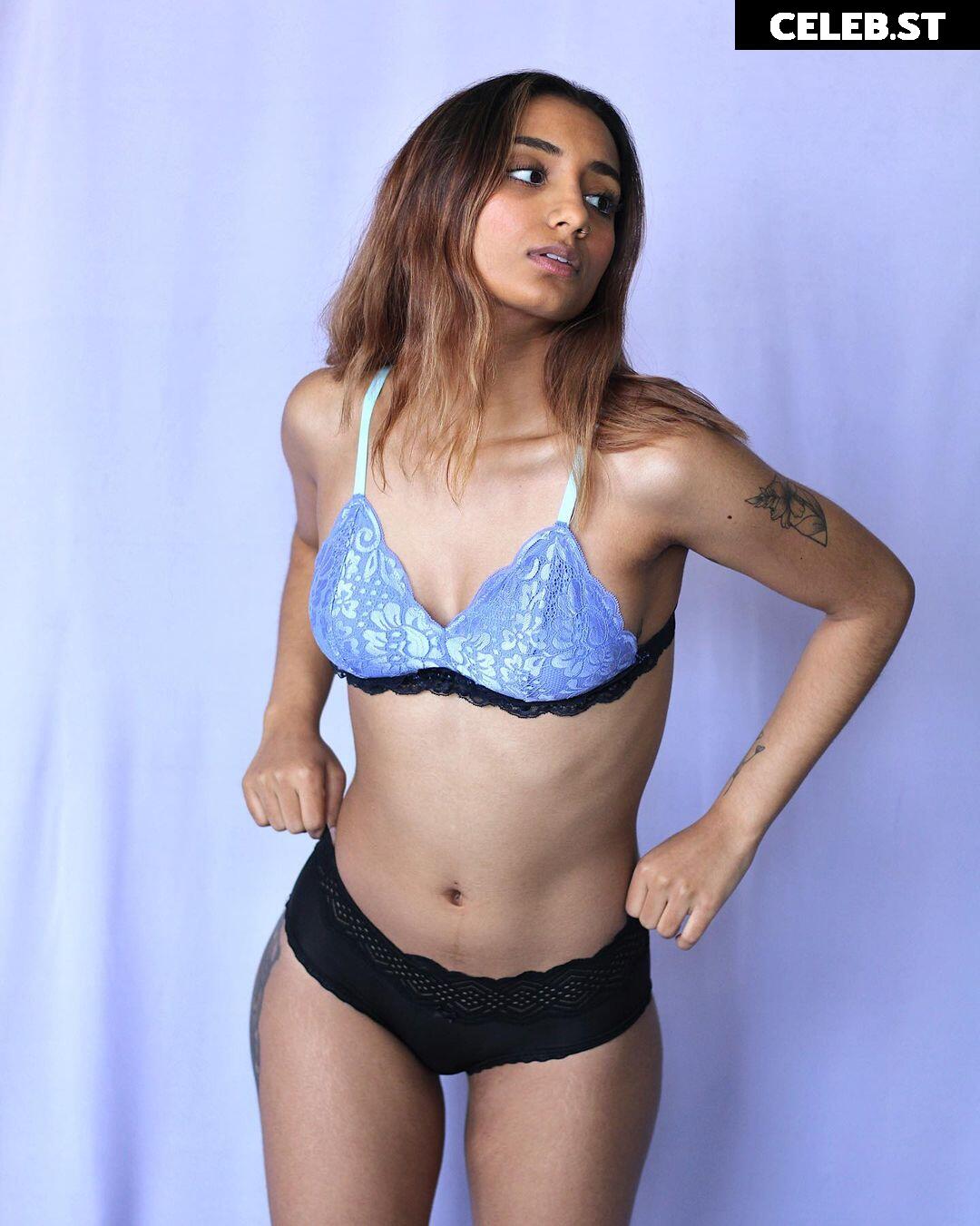 Shaghana Doyle | shagisabadword Image 12508981