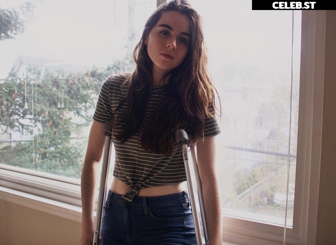 Sarah Desjardins Image 12508813