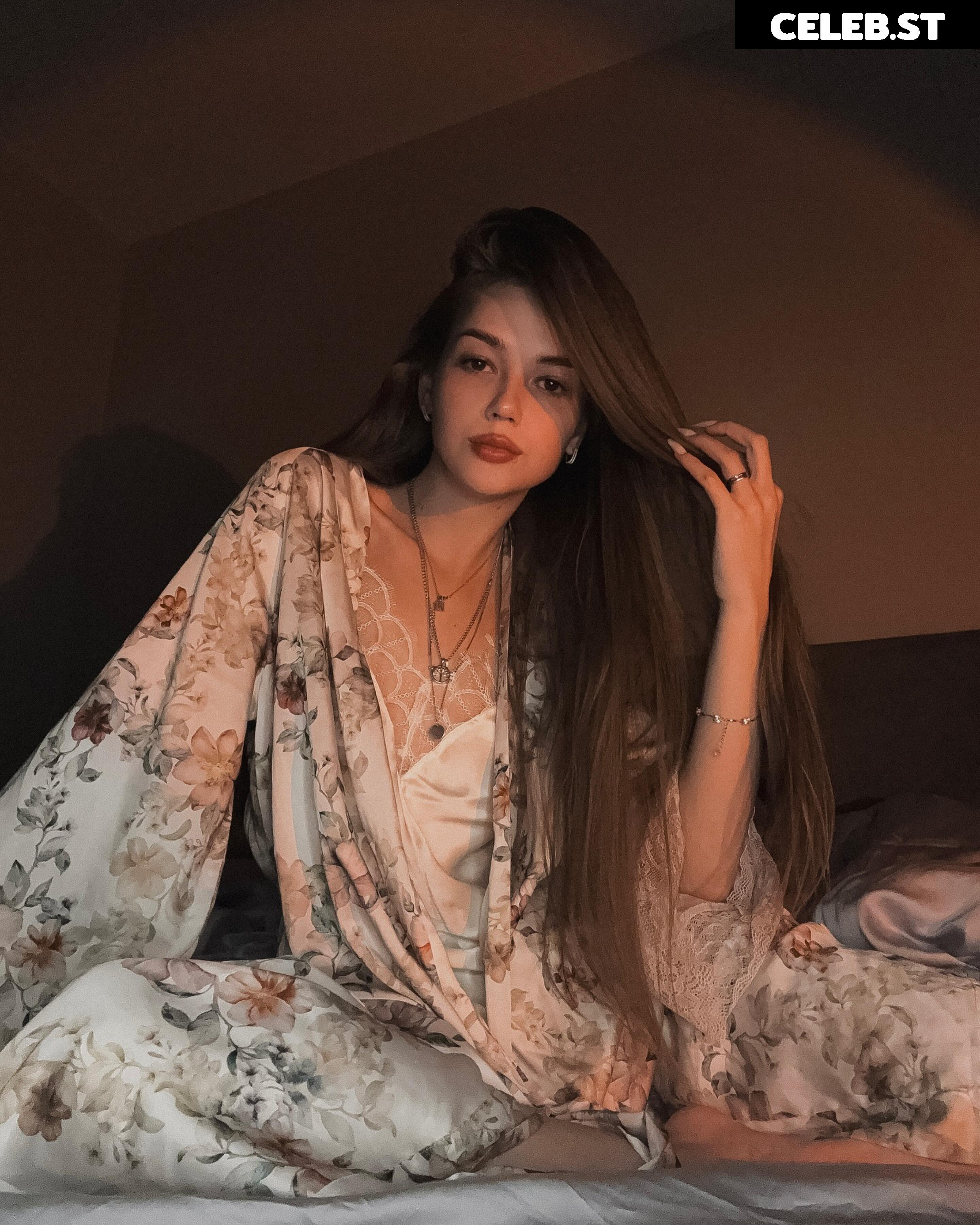 Alina Zaozerskaya / alina.zaozerskayaaa / zaozerskayalina / Алина Заозерская Image 12508247