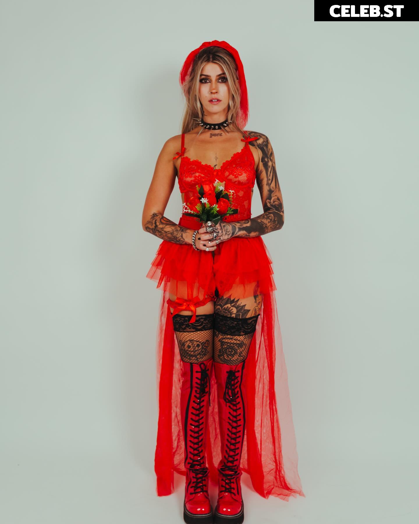 Luci / Lucii (the Alien) Image 12507387