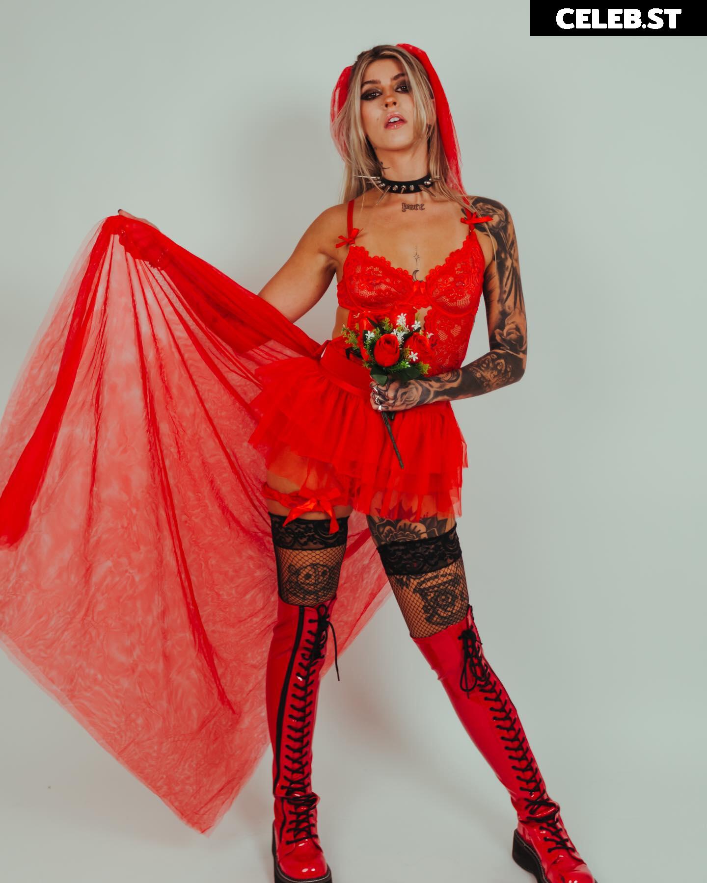 Luci / Lucii (the Alien) Image 12507388