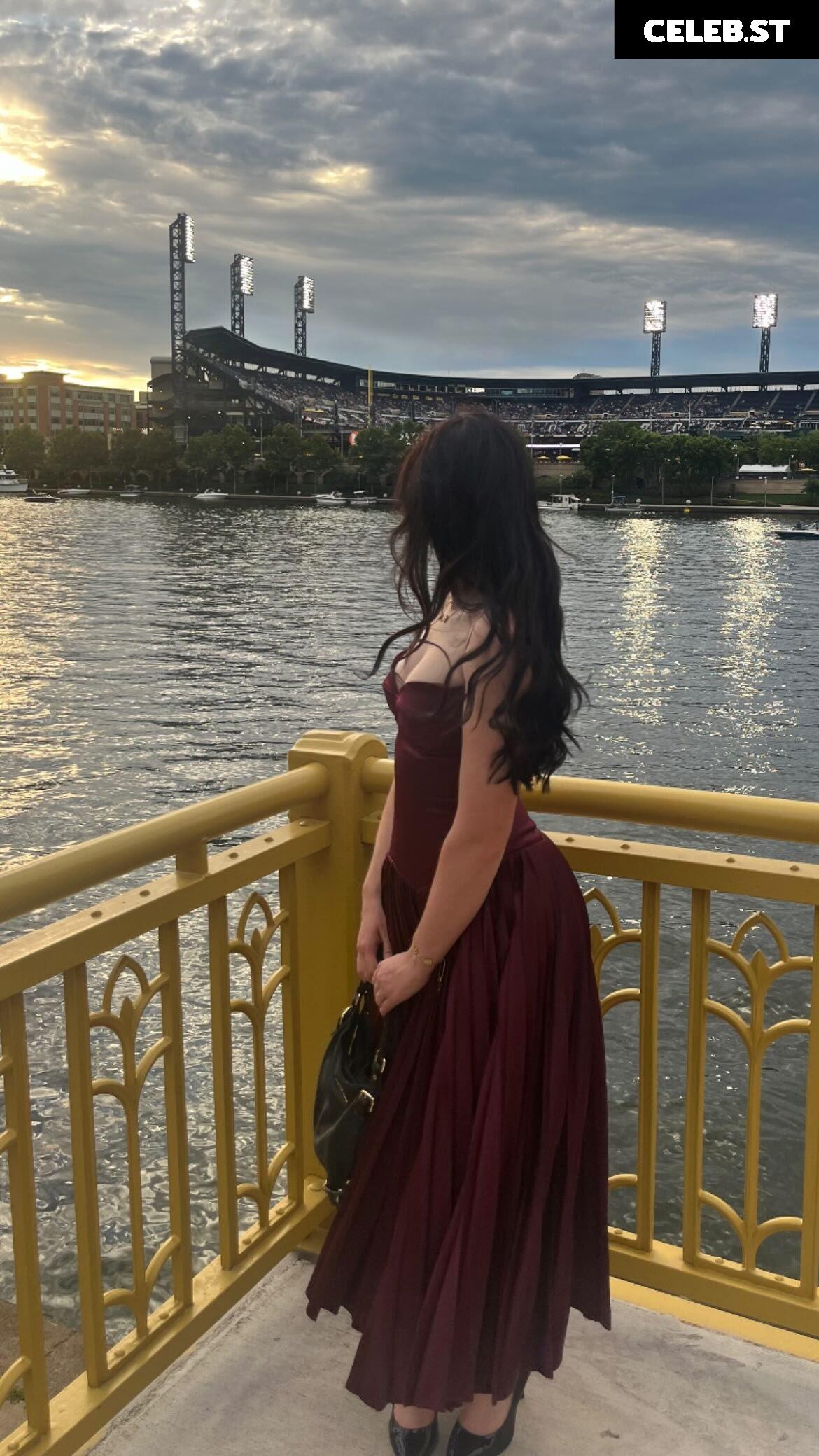 Liv @littlelivbug Image 12507301