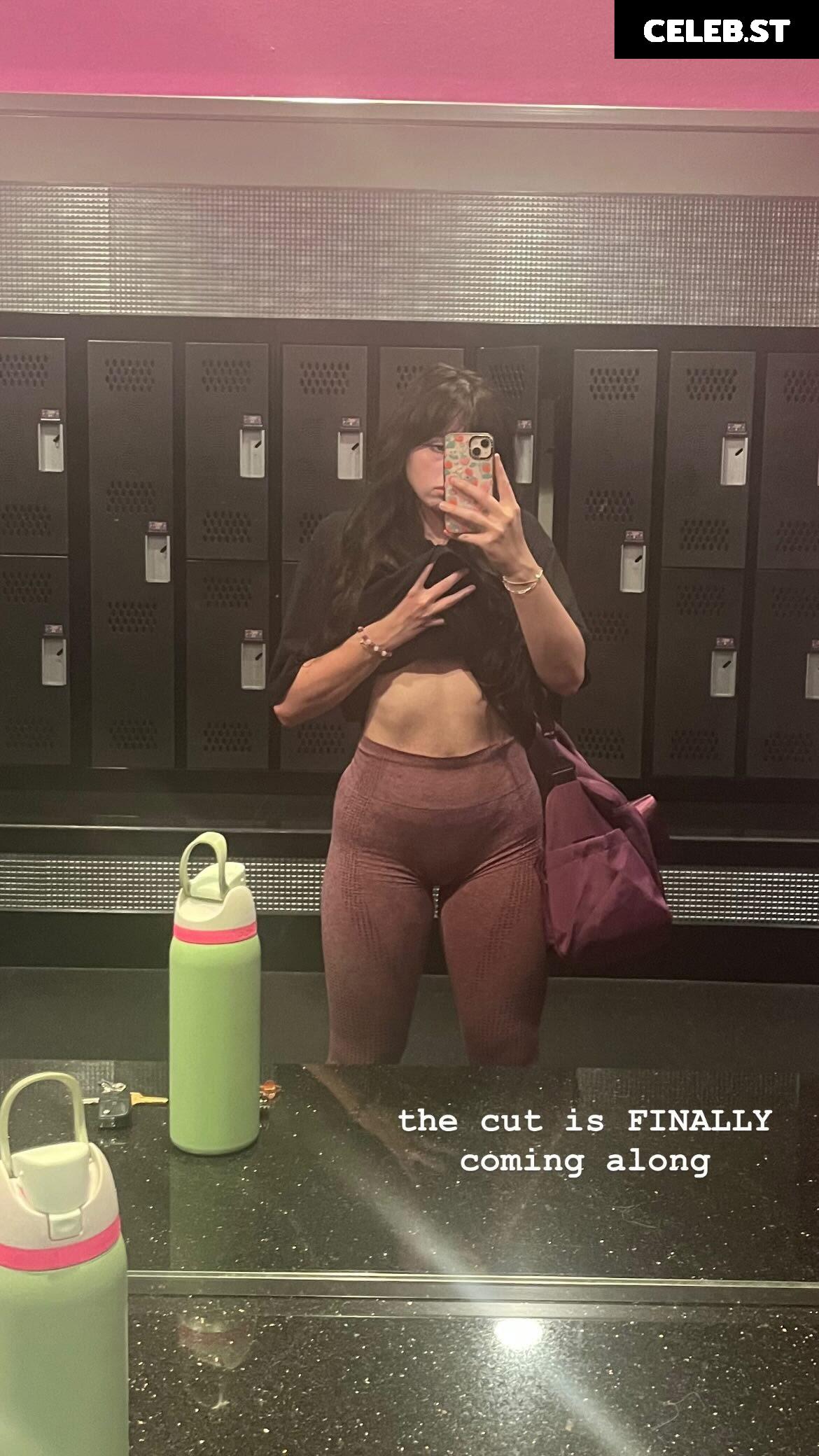 Liv @littlelivbug Image 12507299