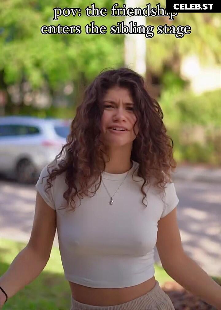 ciggybae / homeskilla_whitnit / Zendaya lookalike Image 12507283