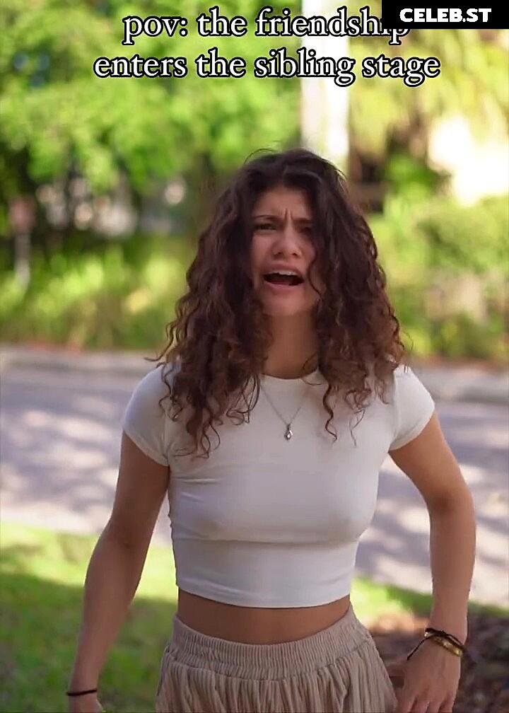 ciggybae / homeskilla_whitnit / Zendaya lookalike Image 12507286