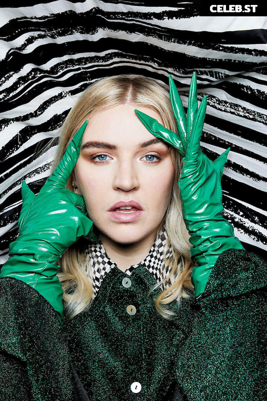 Rebecca Lucy Taylor (Self Esteem) Image 12507233