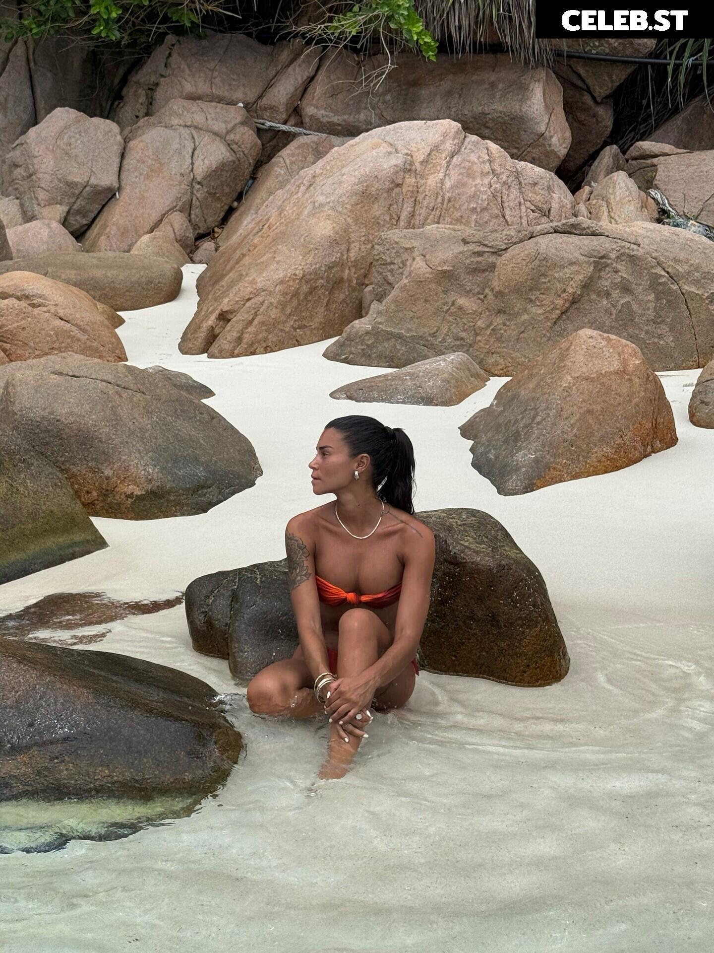 Ines Loucif / ineslou Image 12506723