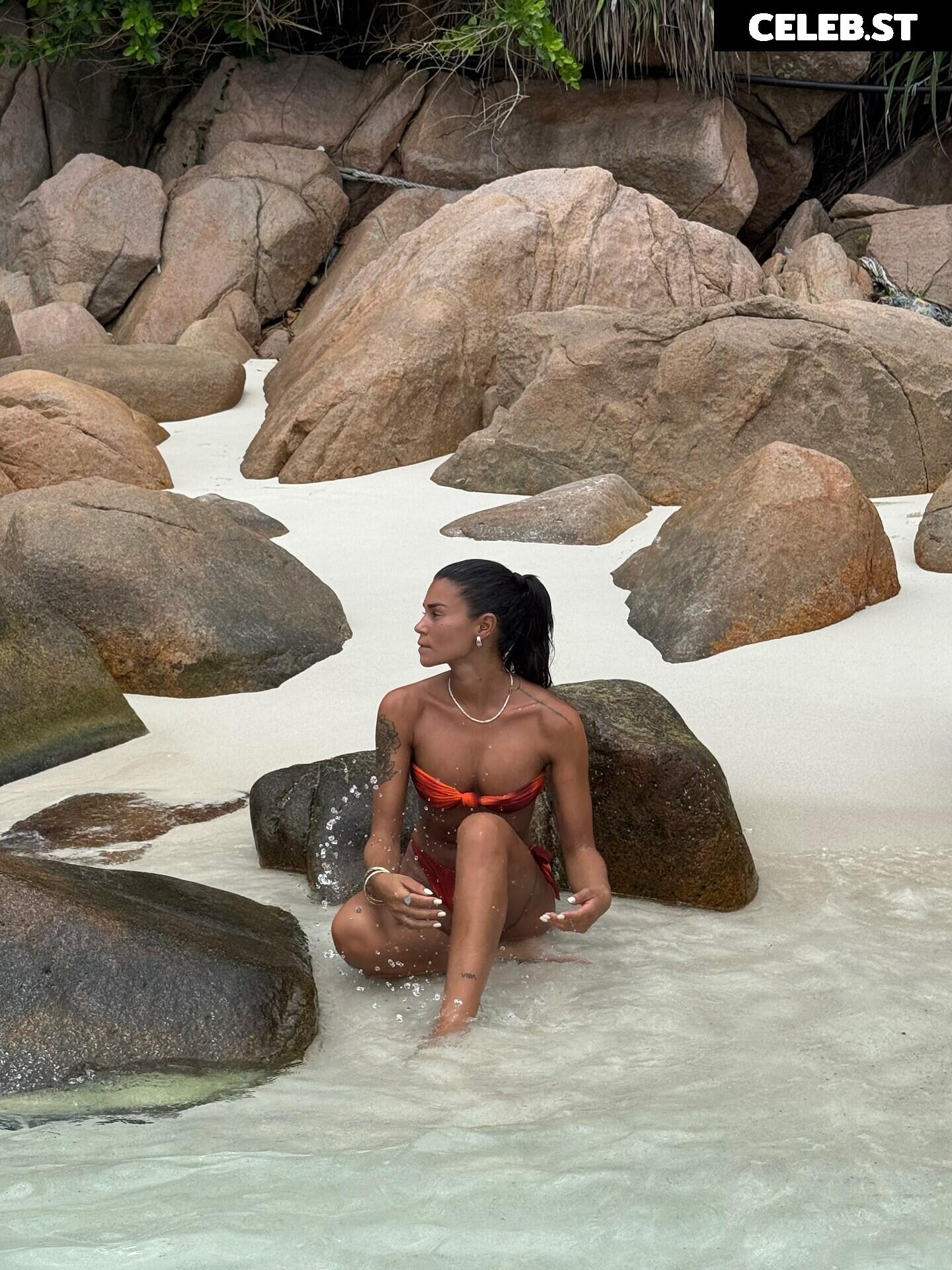 Ines Loucif / ineslou Image 12506726