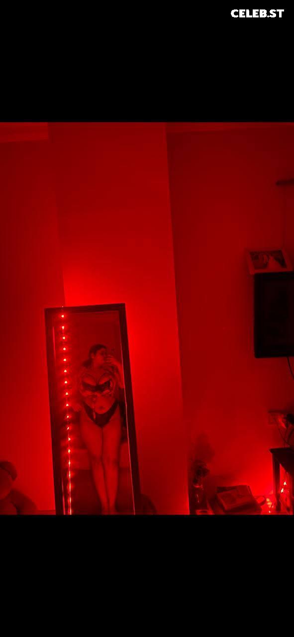 Silentnnova, Turkish busty HaticeYilmaz Image 12596915
