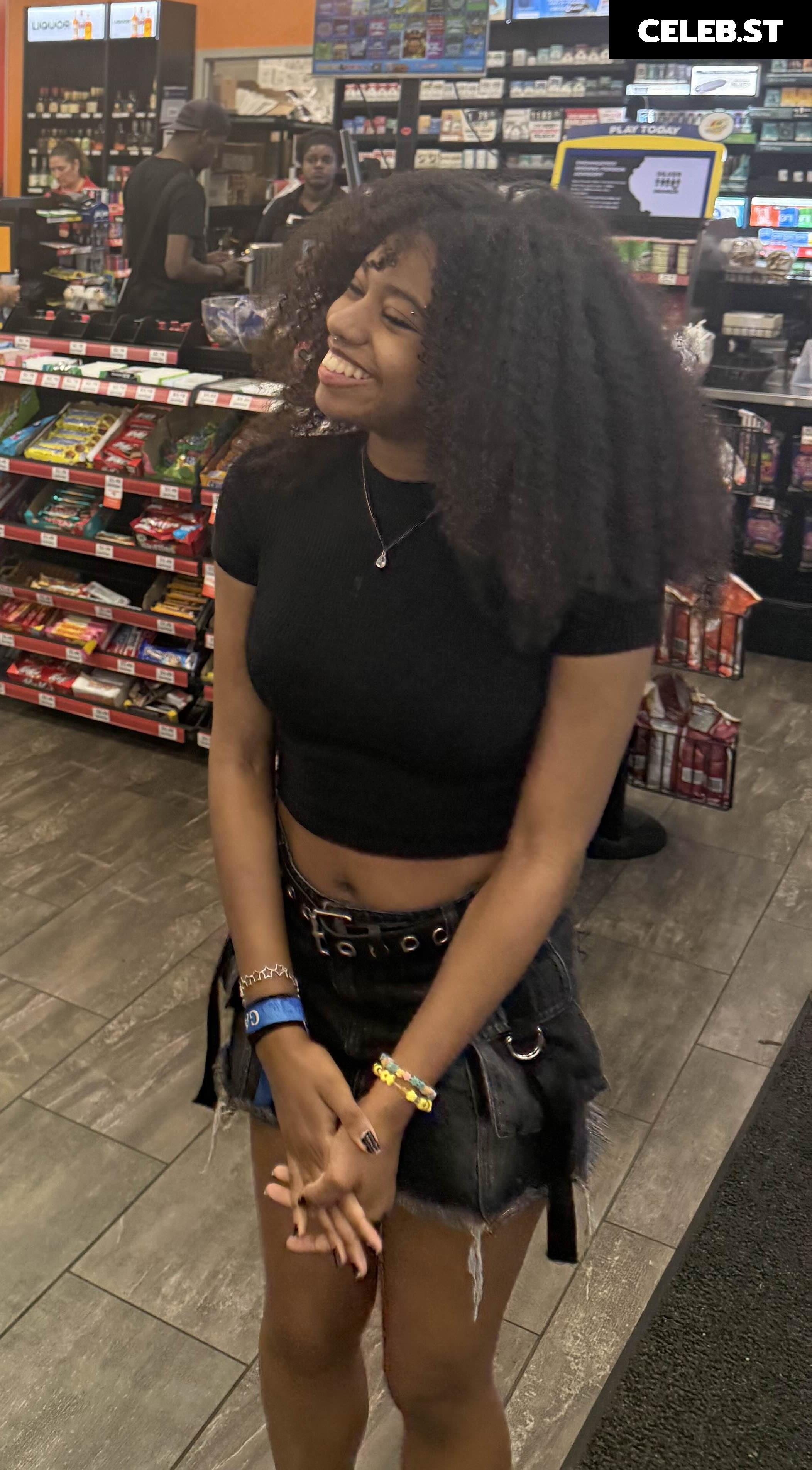 Squidamii Image 12585201