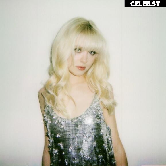 Maisie Peters Image 12581843