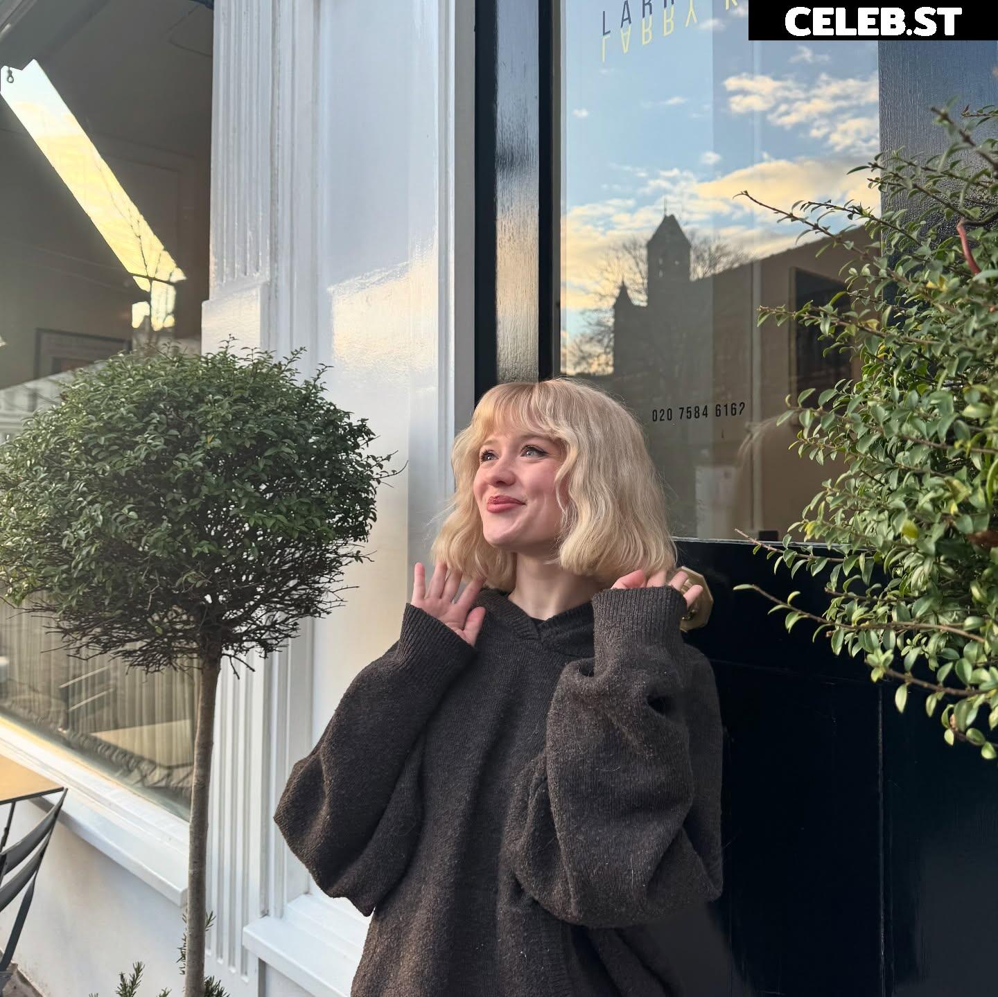 Maisie Peters Image 12581842