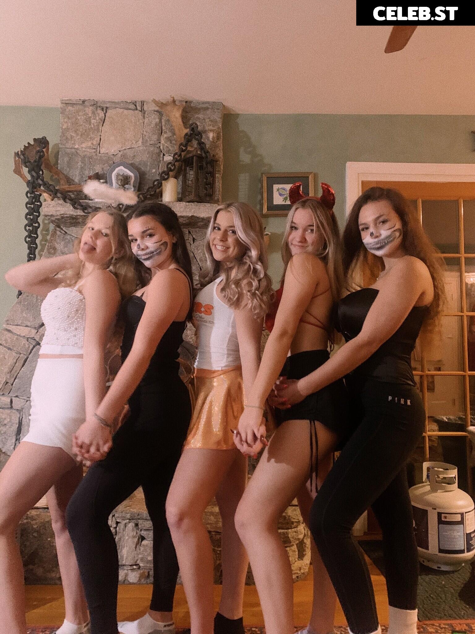 ___u_l_i.a_n_a___ Image 12581141