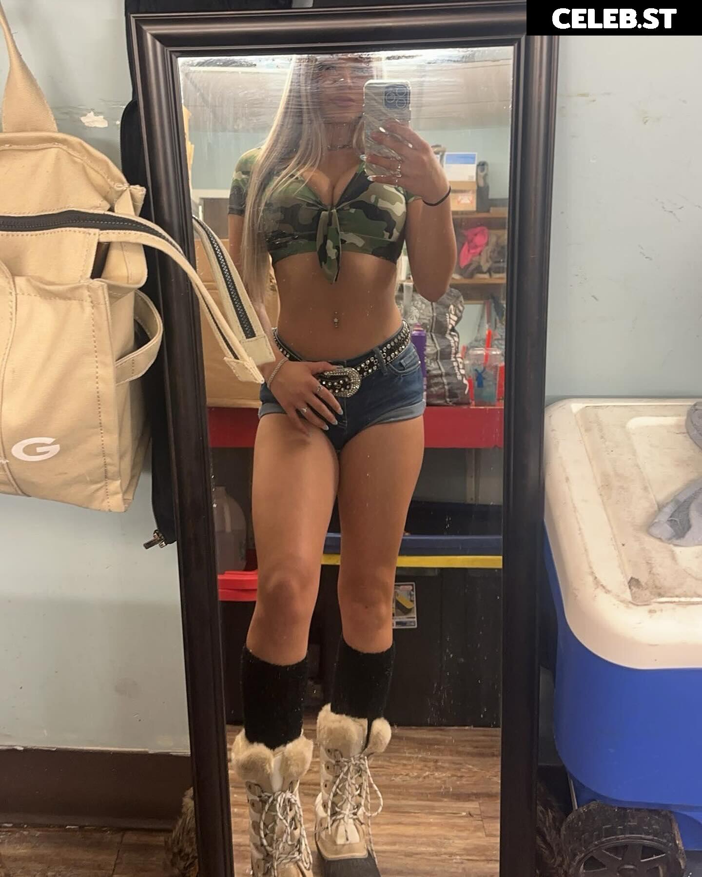 Evyn Harris / evynharris Image 12456502