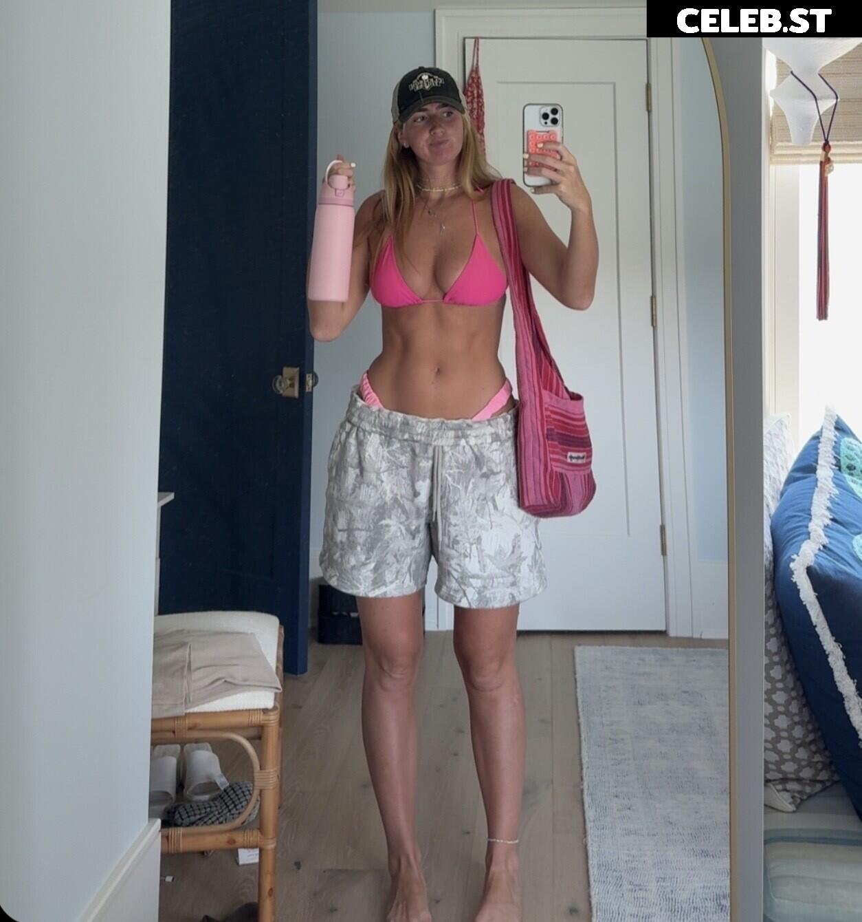 Olivia Dumont / Livdumont / Oliviaadumontt Image 12456428