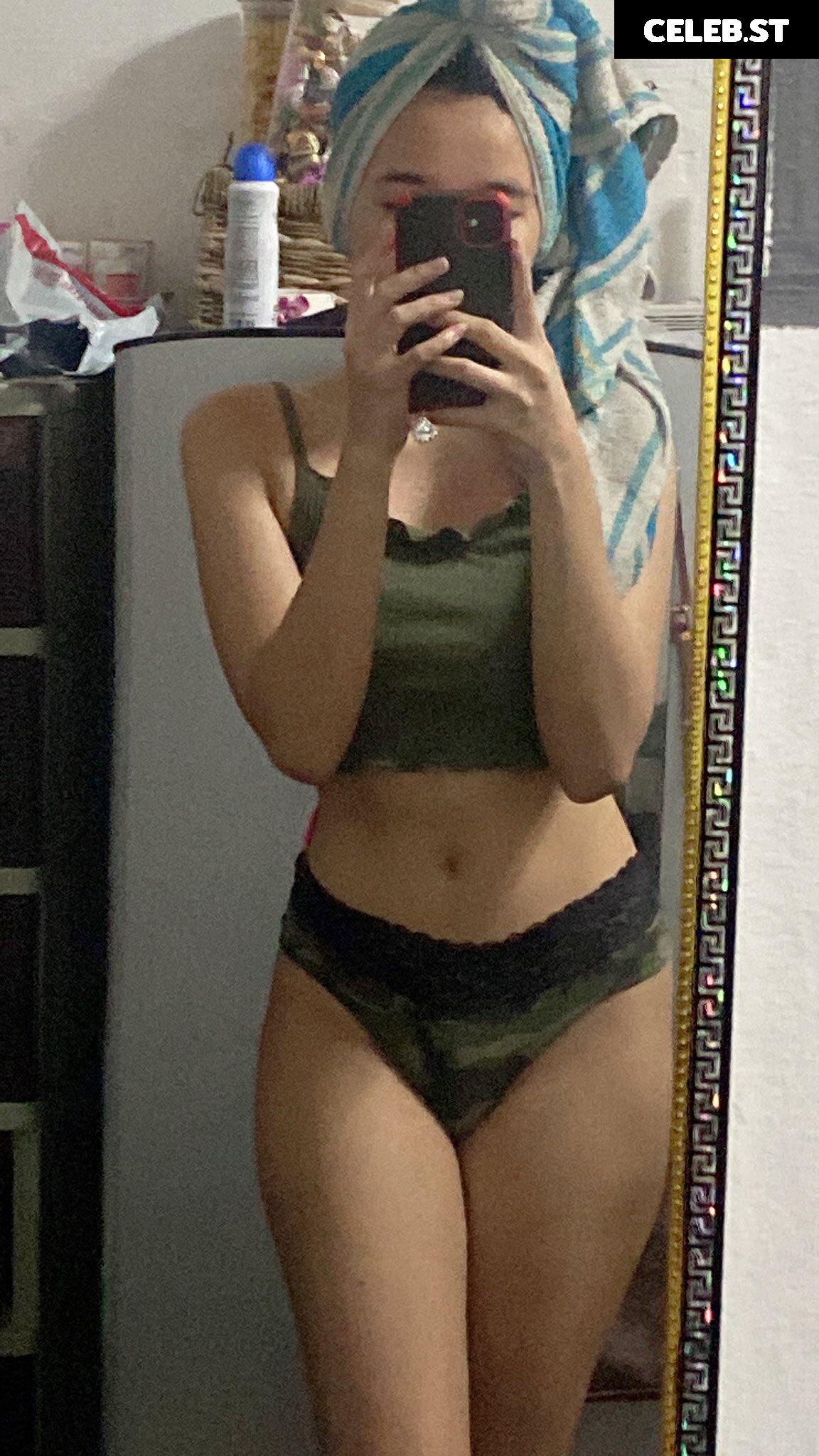 chichi / ch1nachi Image 12451950