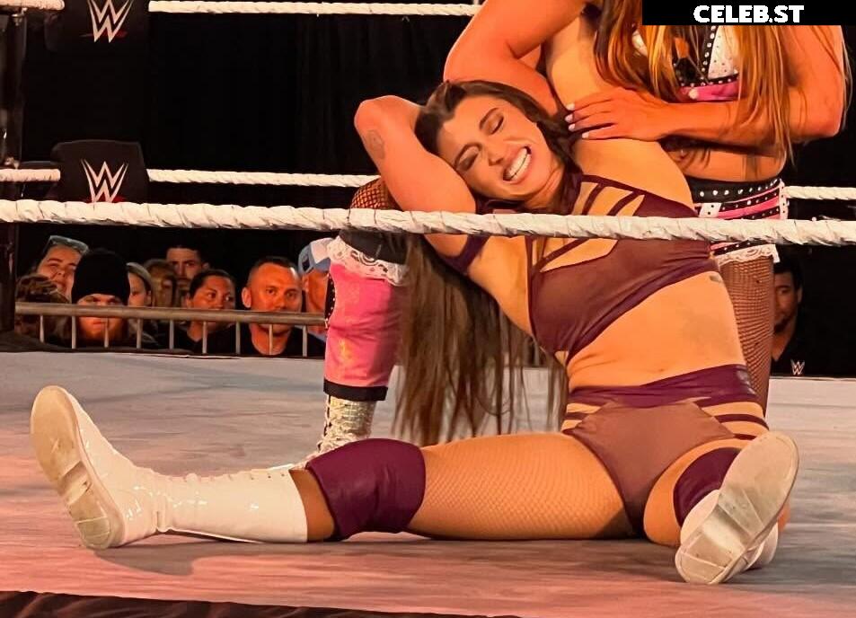 Wren Sinclair / Madi Wrenkowski Image 12450169