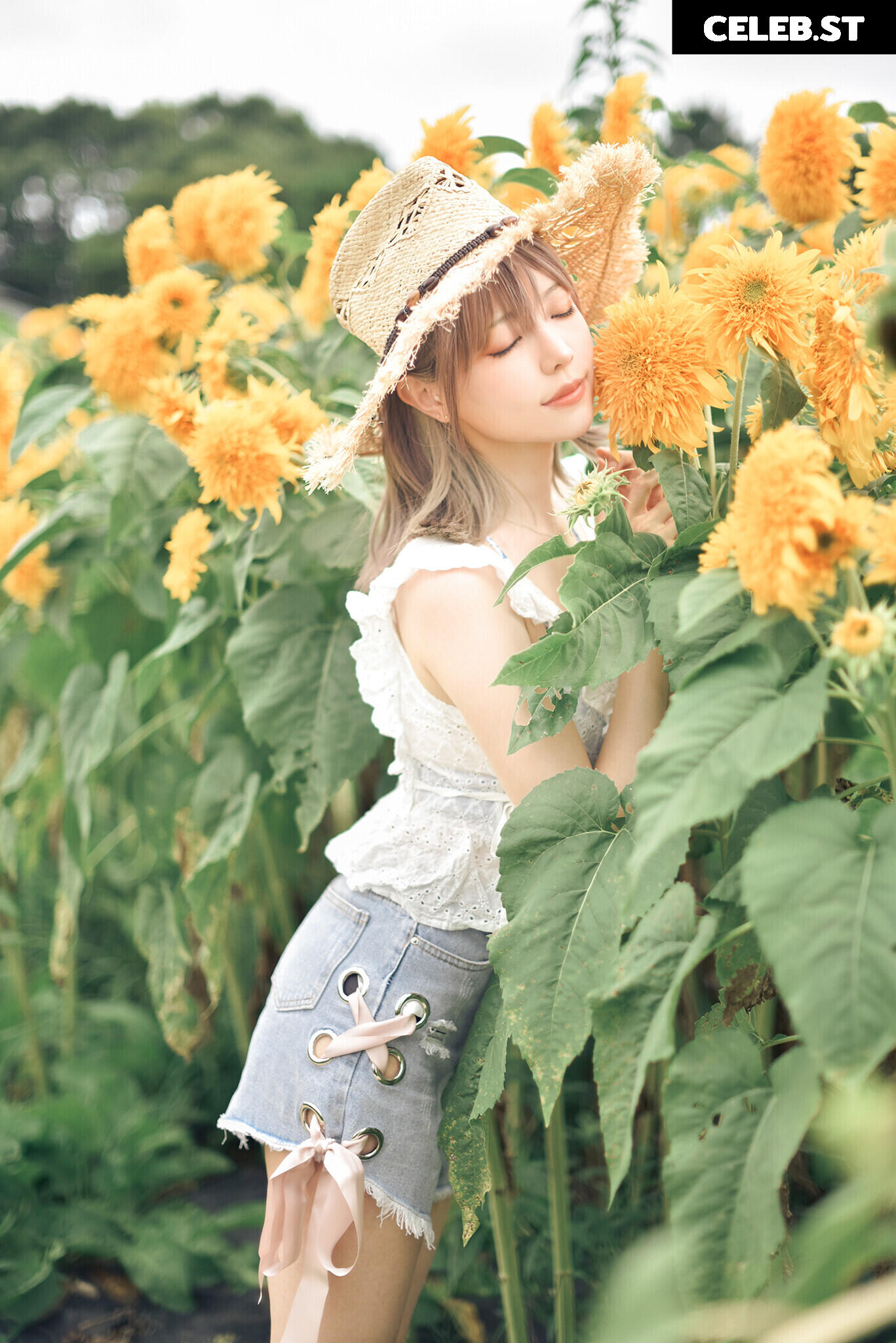 eeelyeee (Ely Cosplay) Image 12477821