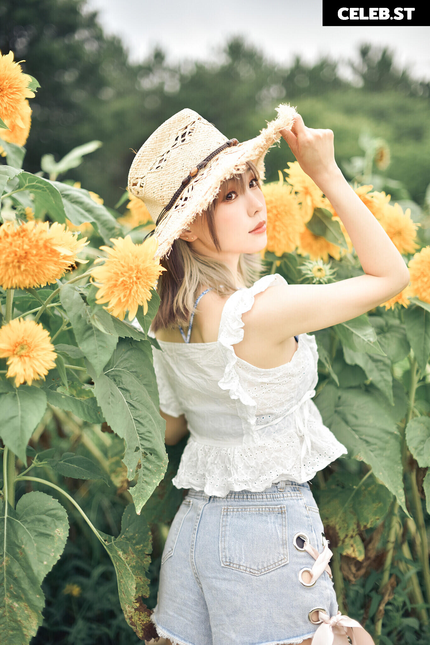 eeelyeee (Ely Cosplay) Image 12477824