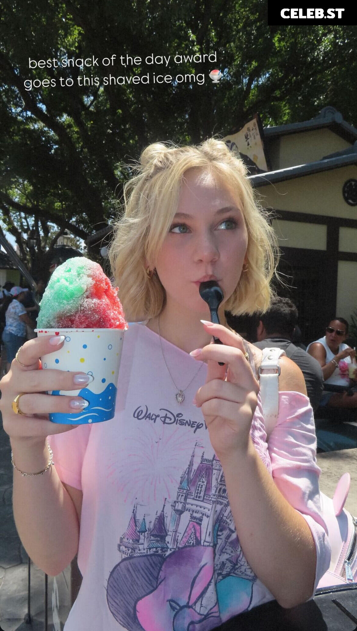 Lily Brooks O’Briant Image 12476734