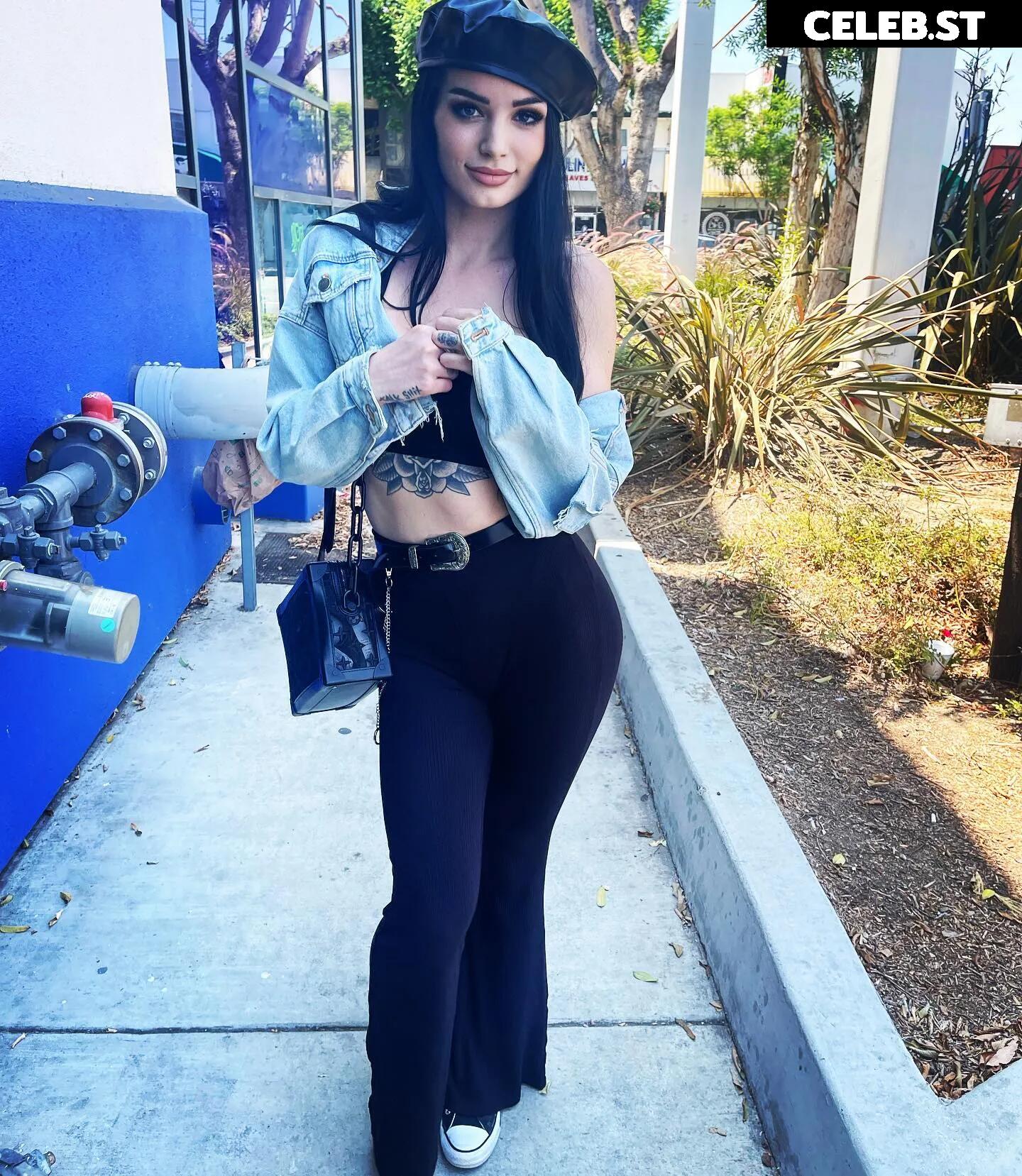 WWE's Paige / Saraya Bevis Image 12476770