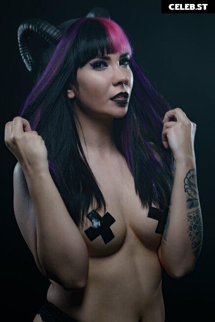 Chloe Drinkwater (Skarlett Riot Singer) Image 12476635