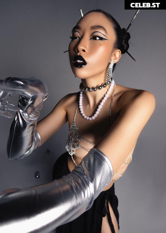 Maureen Tang @maureentang Image 12445494