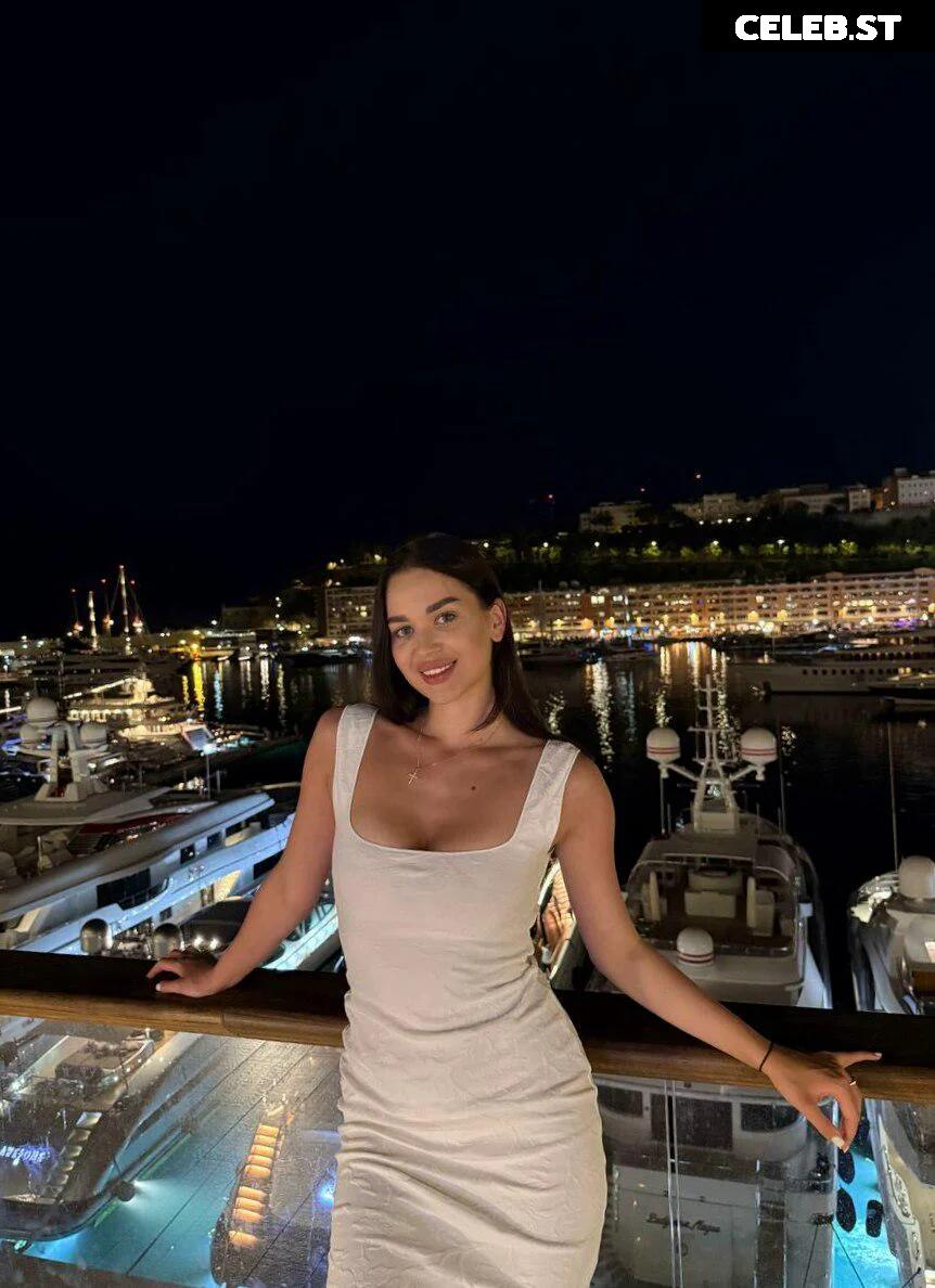 Kseniia Boginskaya Image 12445755