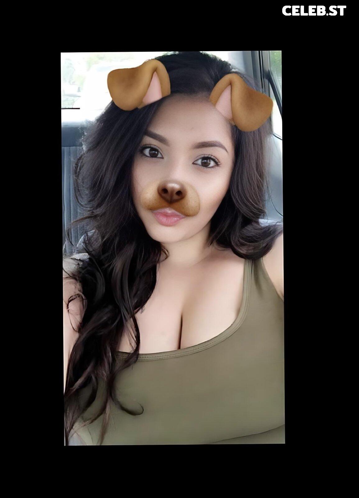 Sexy Big Titty latina BBW @Leeeenaq - goon material Image 12445132