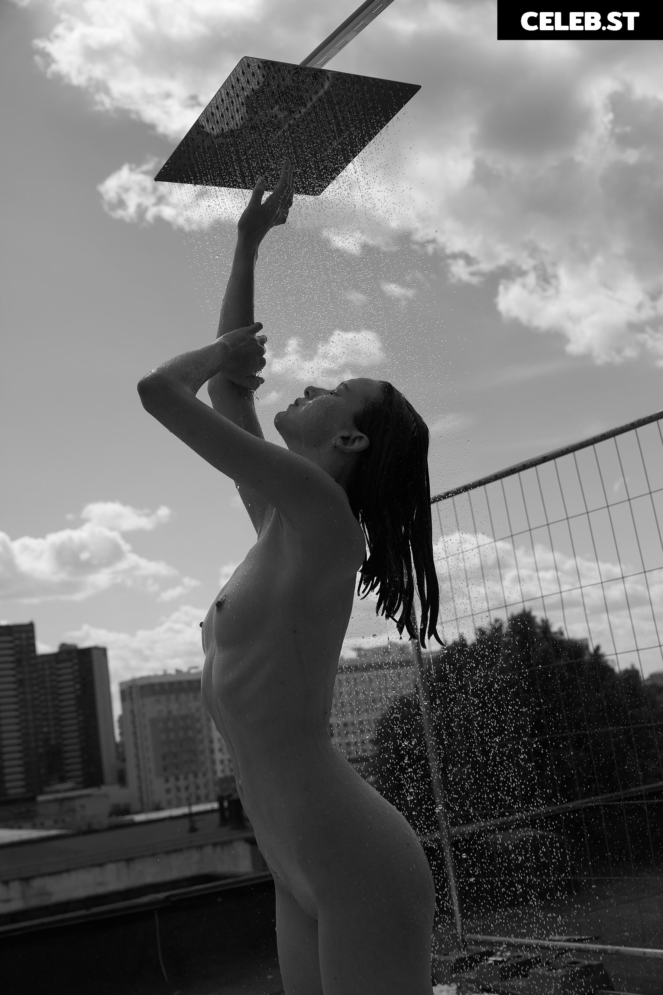 Liza Voroncova Image 12444960