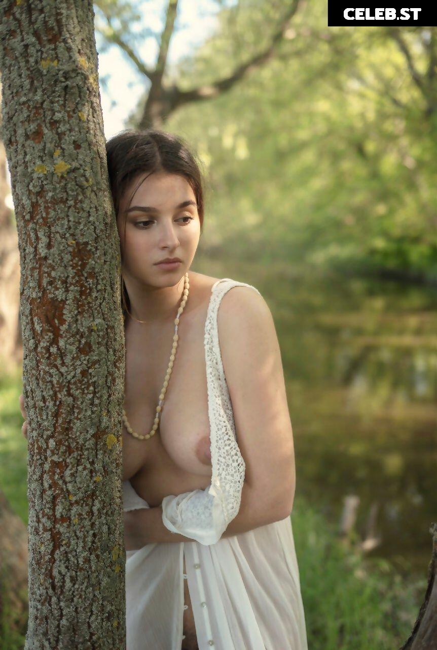 Avrelia Amaris / avreliee Image 12444814