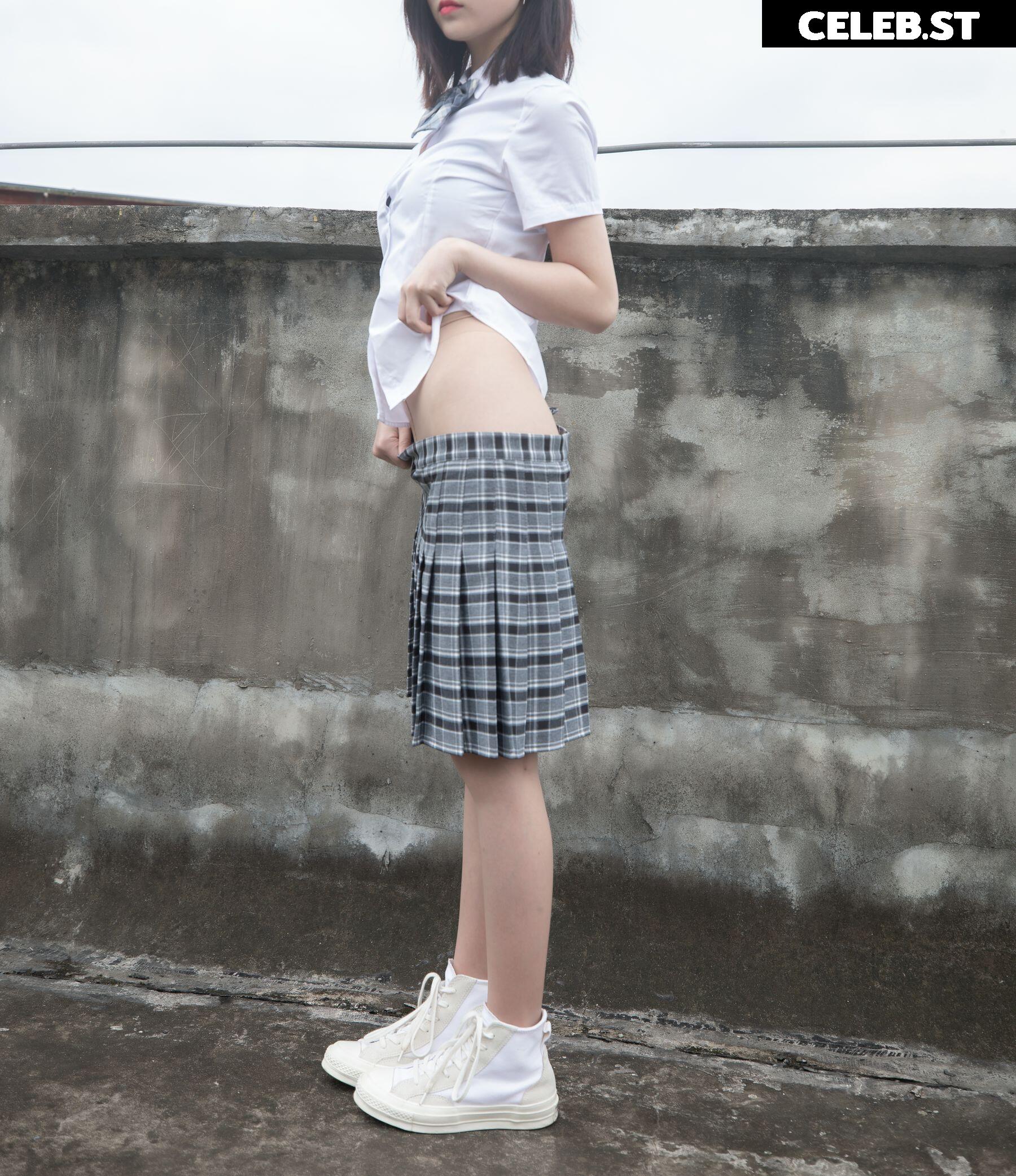 nnian_ Image 12440525